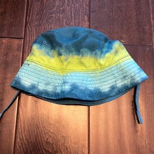 Cat and Jack Baby Boys Tie Dyed/Dip Dyed Bucket Hat!